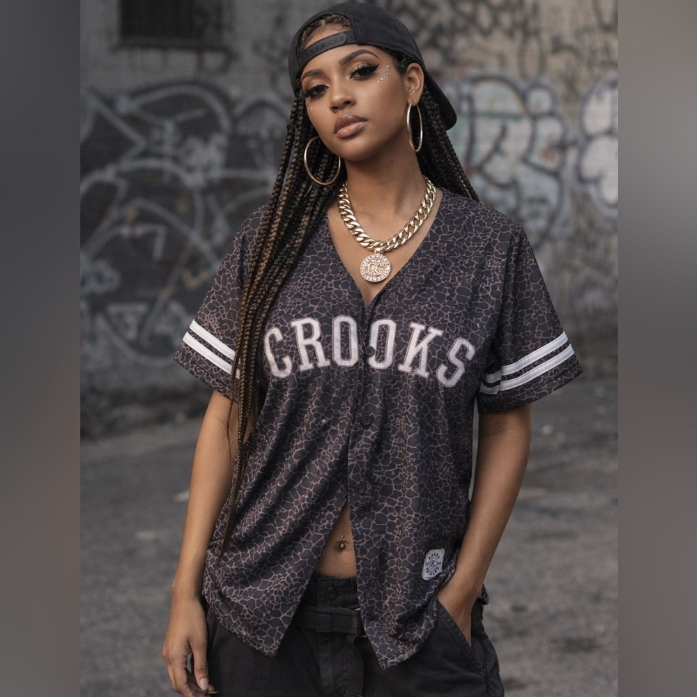 Crooks & Castles Femme Baseball Jersey Giraffe Print Streetwear Top Size S